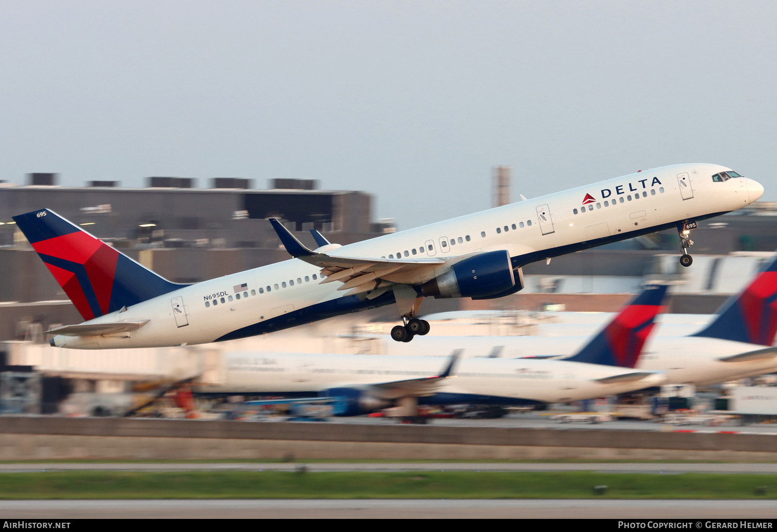 Aircraft Photo of N695DL | Boeing 757-232 | Delta Air Lines | AirHistory.net #732292