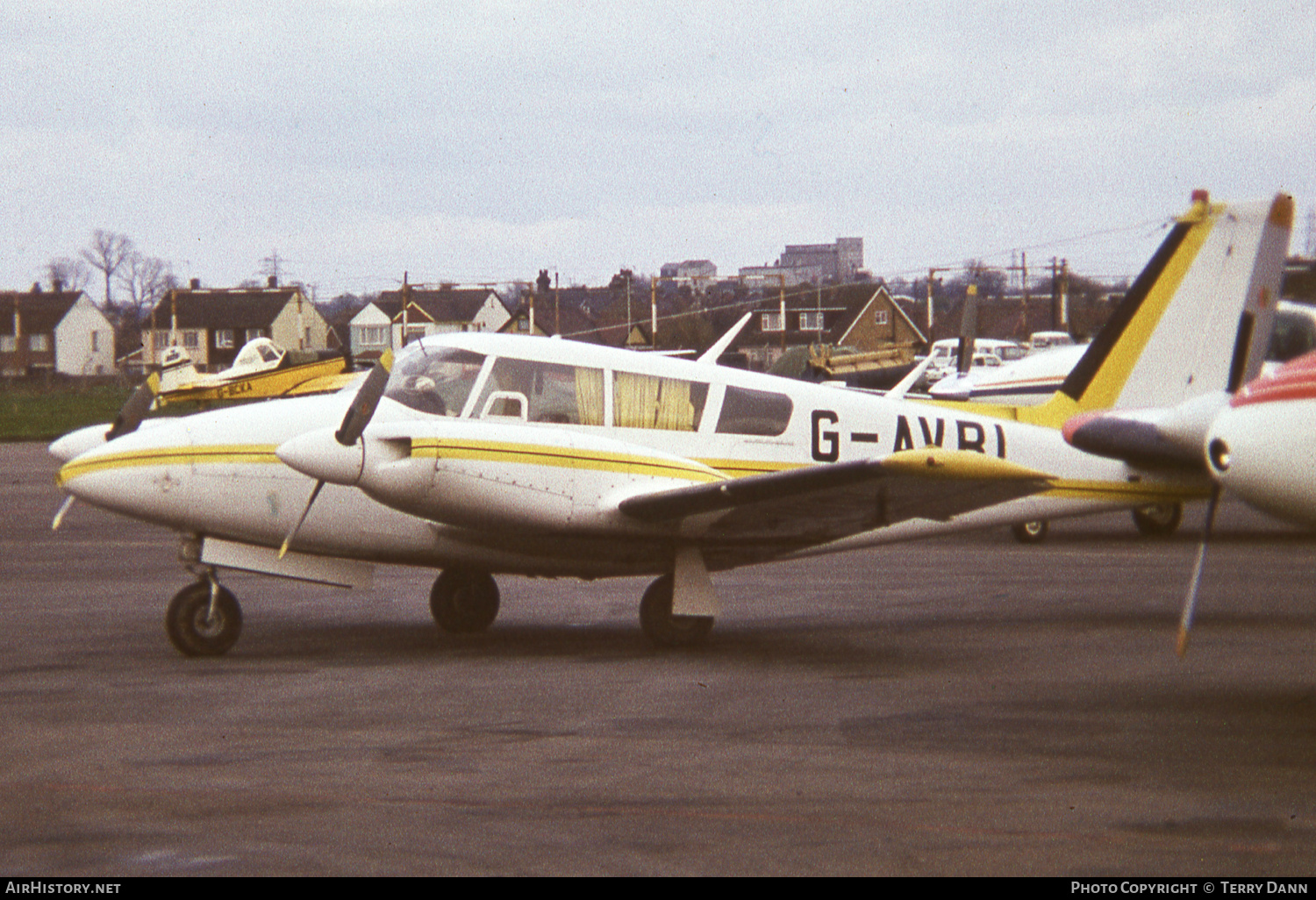 Aircraft Photo of G-AVBL | Piper PA-30-160 Twin Comanche B | AirHistory.net #732366