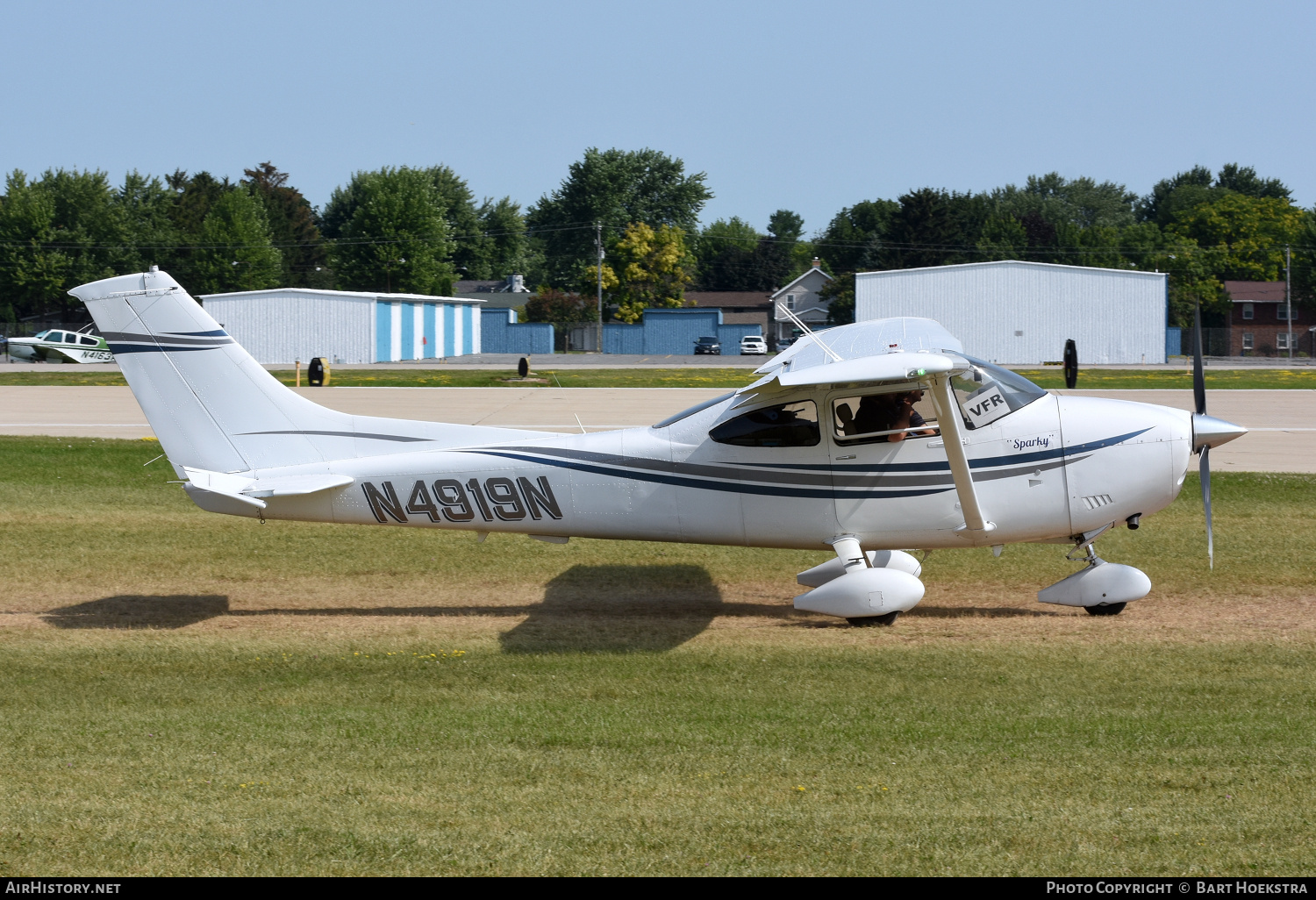 Aircraft Photo of N4919N | Cessna 182Q Skylane | AirHistory.net #732375