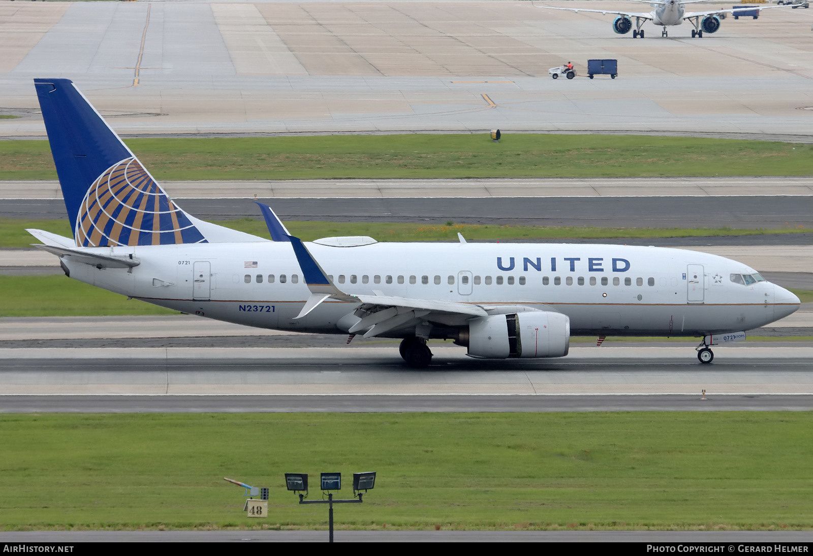 Aircraft Photo of N23721 | Boeing 737-724 | United Airlines | AirHistory.net #732514