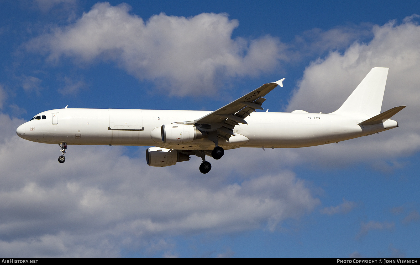 Aircraft Photo of YL-LDP | Airbus A321-211/P2F | AirHistory.net #732529