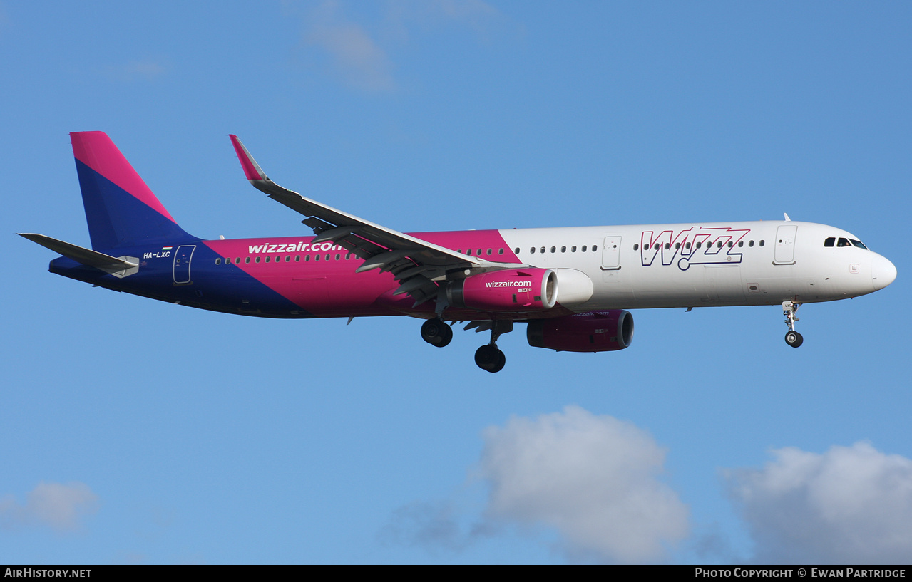 Aircraft Photo of HA-LXC | Airbus A321-231 | Wizz Air | AirHistory.net #732546