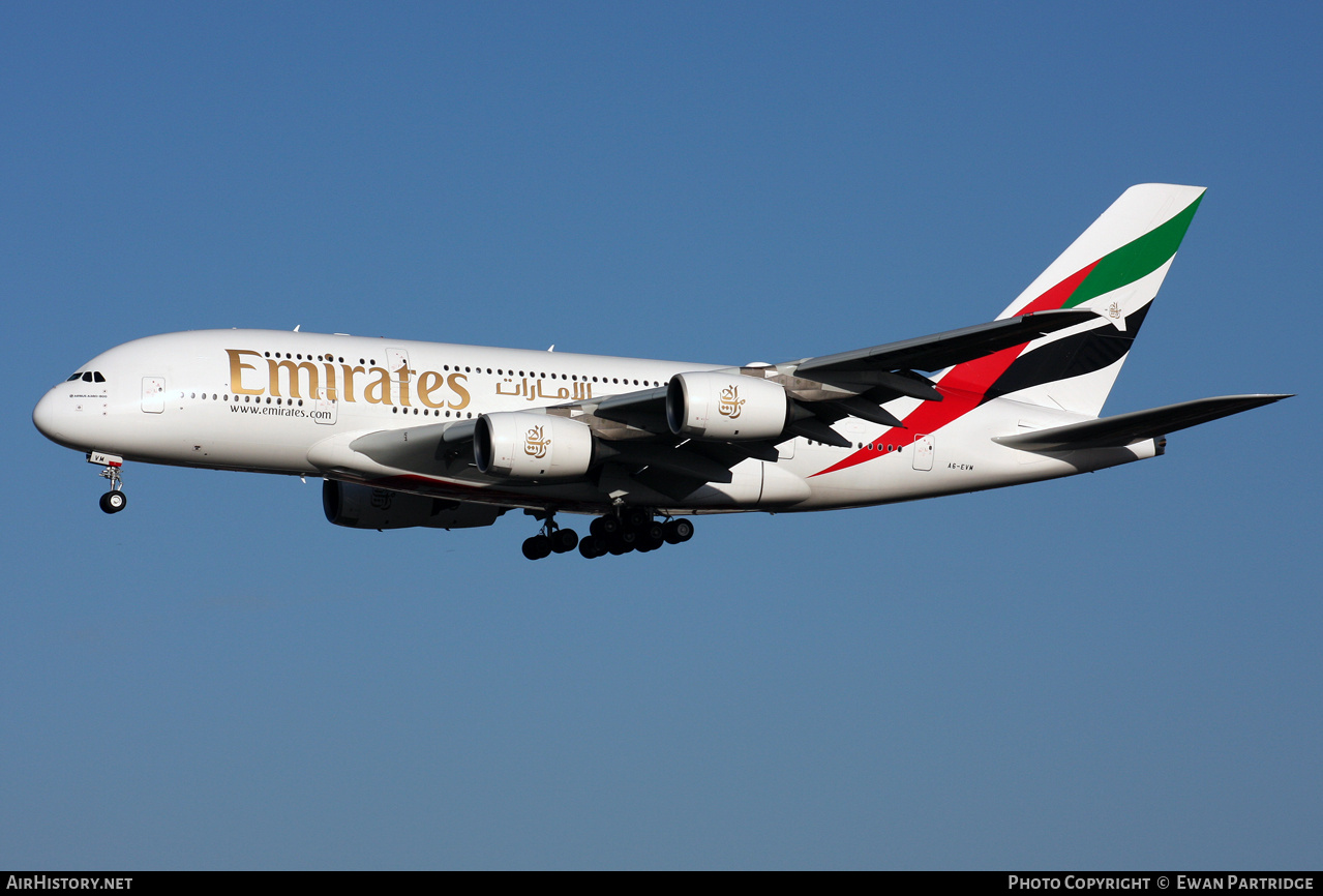 Aircraft Photo of A6-EVM | Airbus A380-842 | Emirates | AirHistory.net #732547