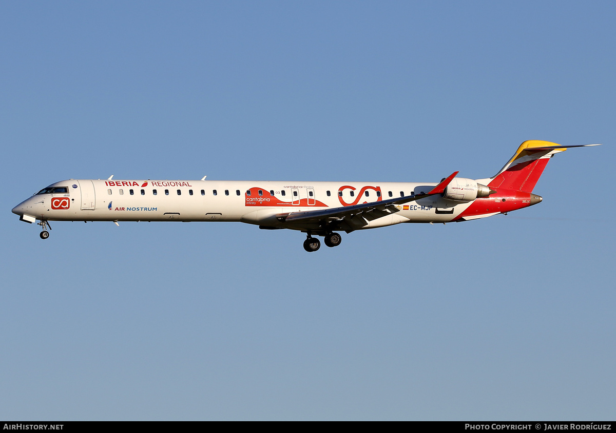 Aircraft Photo of EC-MJP | Bombardier CRJ-1000ER NG (CL-600-2E25) | Iberia Regional | AirHistory.net #732549