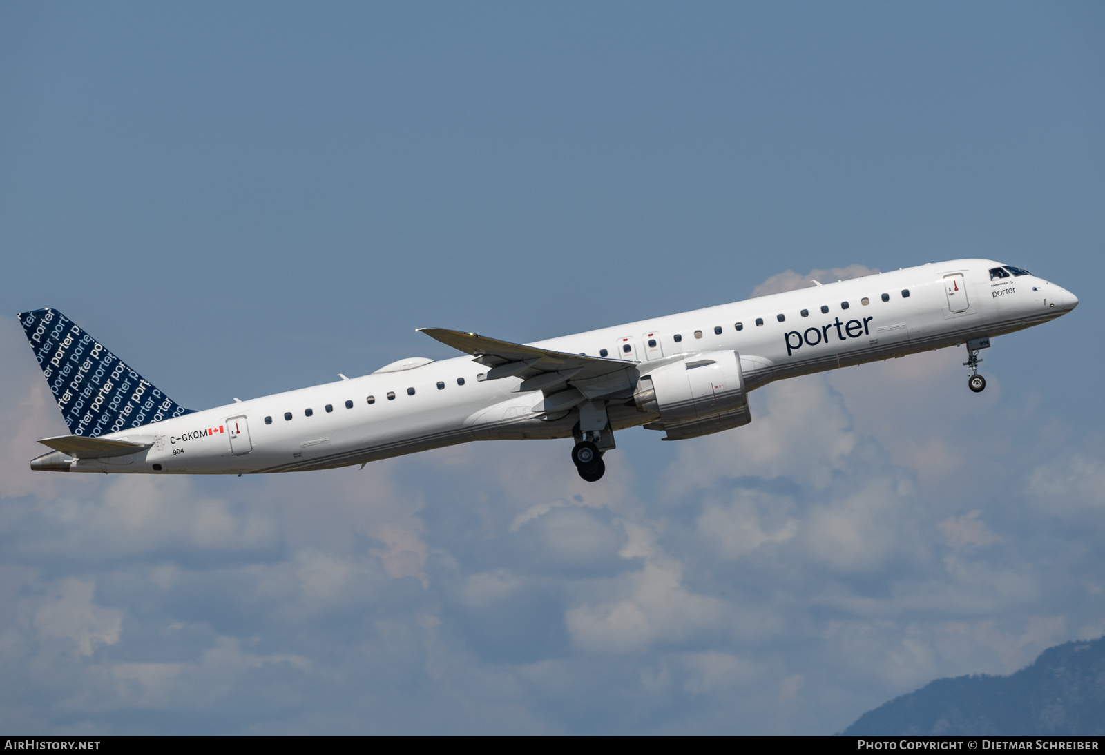 Aircraft Photo of C-GKQM | Embraer 195-E2 (ERJ-190-400) | Porter Airlines | AirHistory.net #732665