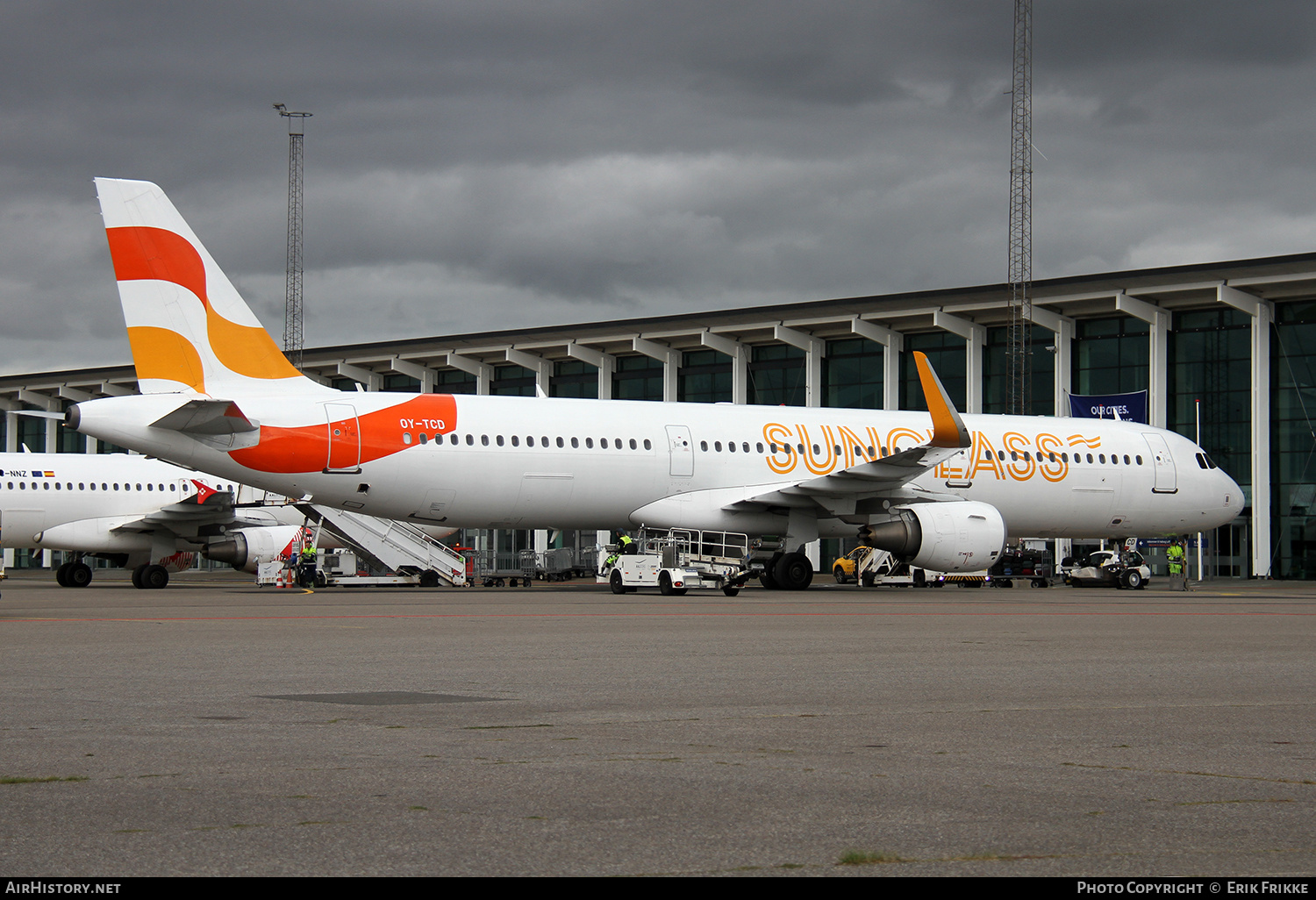 Aircraft Photo of OY-TCD | Airbus A321-211 | Sunclass Airlines | AirHistory.net #732708