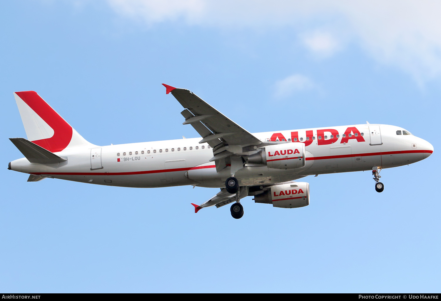 Aircraft Photo of 9H-LOU | Airbus A320-214 | Lauda | AirHistory.net #732972