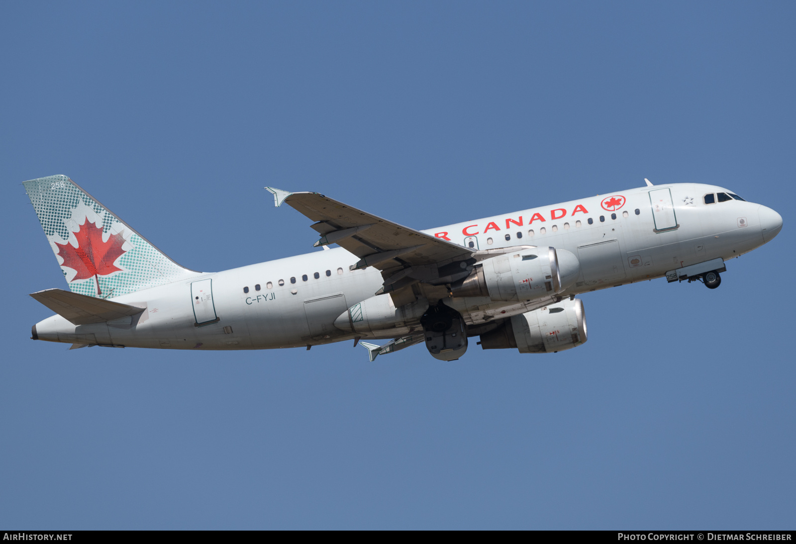 Aircraft Photo of C-FYJI | Airbus A319-114 | Air Canada | AirHistory.net #732991