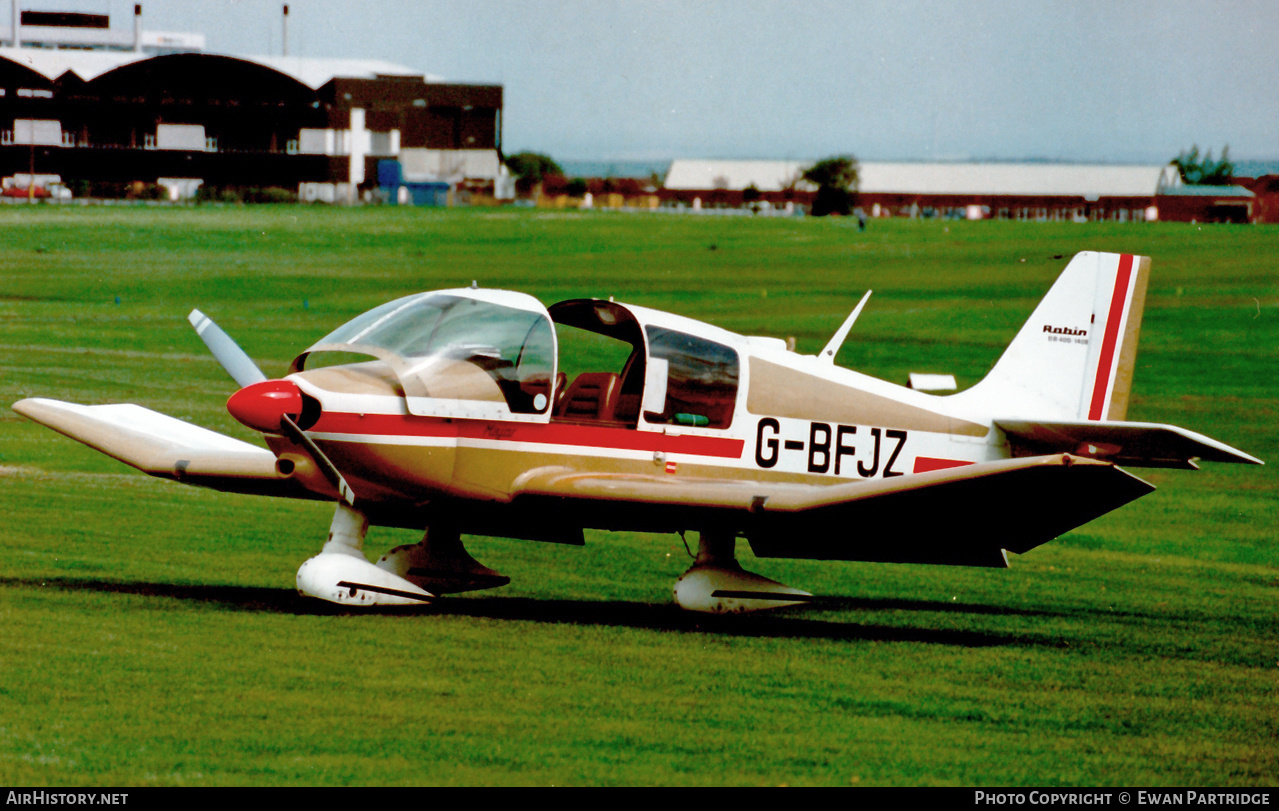 Aircraft Photo of G-BFJZ | Robin DR-400-180R Remorqueur | AirHistory.net #733128
