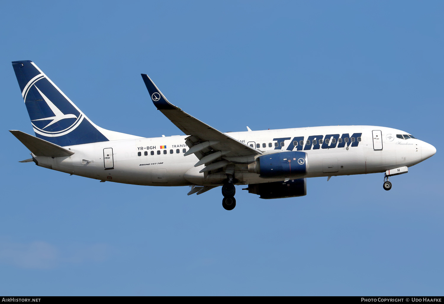 Aircraft Photo of YR-BGH | Boeing 737-78J | TAROM - Transporturile Aeriene Române | AirHistory.net #733153