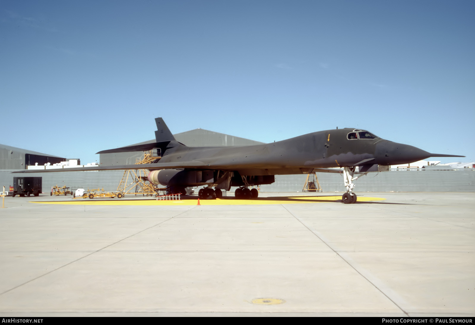 Aircraft Photo of 74-0160 / 40160 | Rockwell B-1A Lancer | USA - Air Force | AirHistory.net #733171