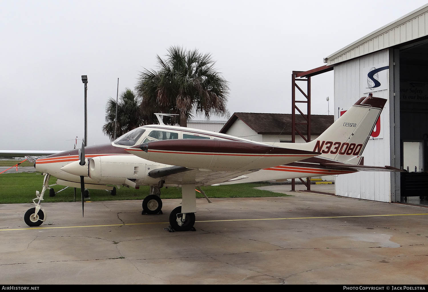 Aircraft Photo of N3308Q | Cessna 320D Executive Skyknight | AirHistory.net #733215