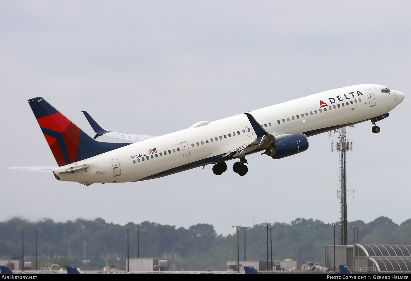 Aircraft Photo of N958DZ | Boeing 737-9GP/ER | Delta Air Lines | AirHistory.net #733216
