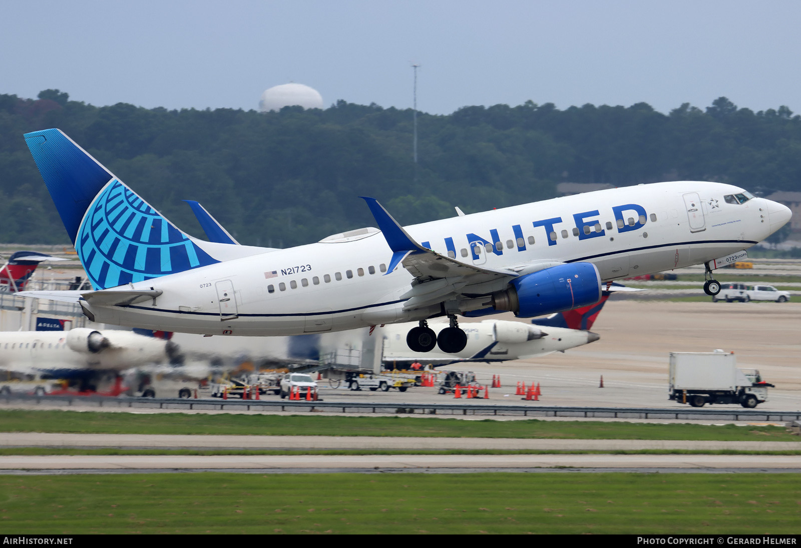 Aircraft Photo of N21723 | Boeing 737-724 | United Airlines | AirHistory.net #733232