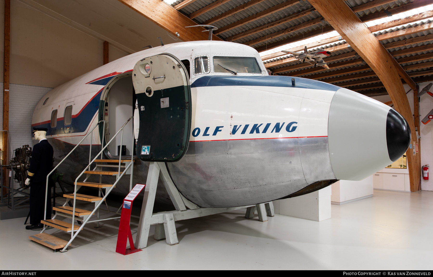 Aircraft Photo of OY-KND | Douglas DC-7C | Scandinavian Airlines System - SAS | AirHistory.net #733503