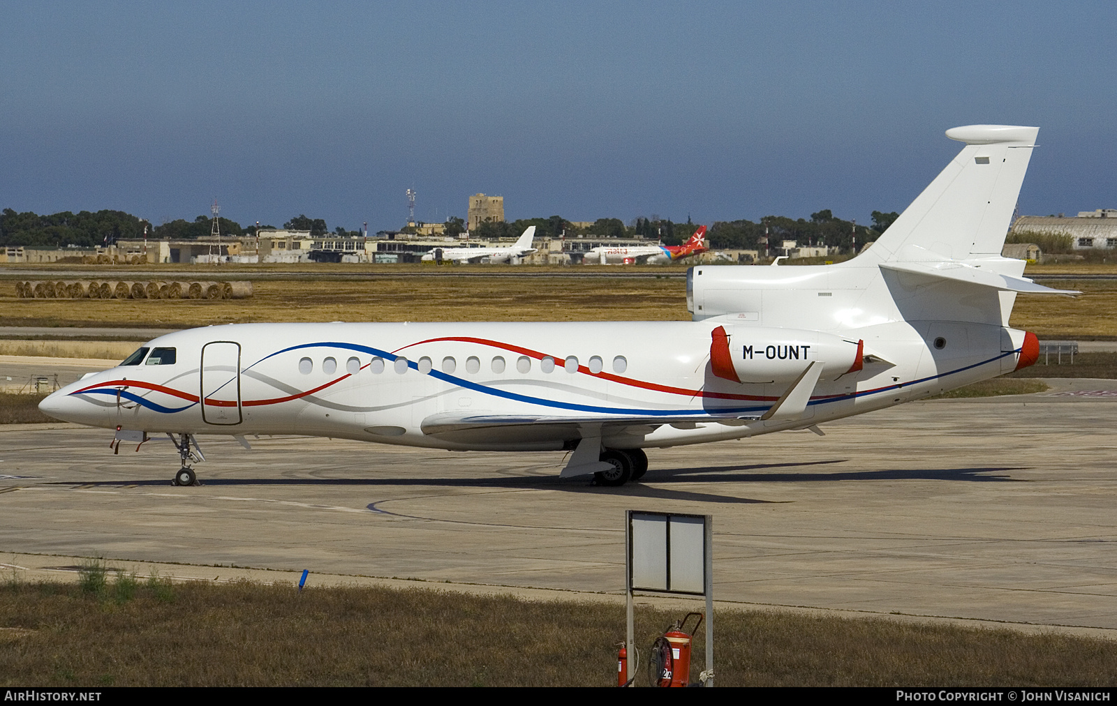 Aircraft Photo of M-OUNT | Dassault Falcon 7X | AirHistory.net #733578