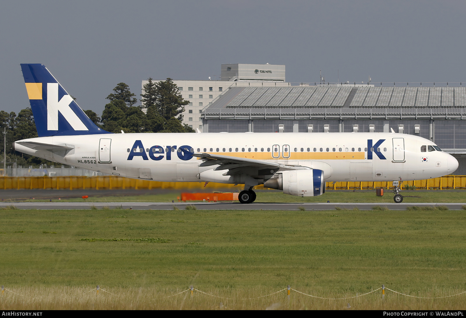 Aircraft Photo of HL8562 | Airbus A320-214 | Aero K Airlines | AirHistory.net #733581
