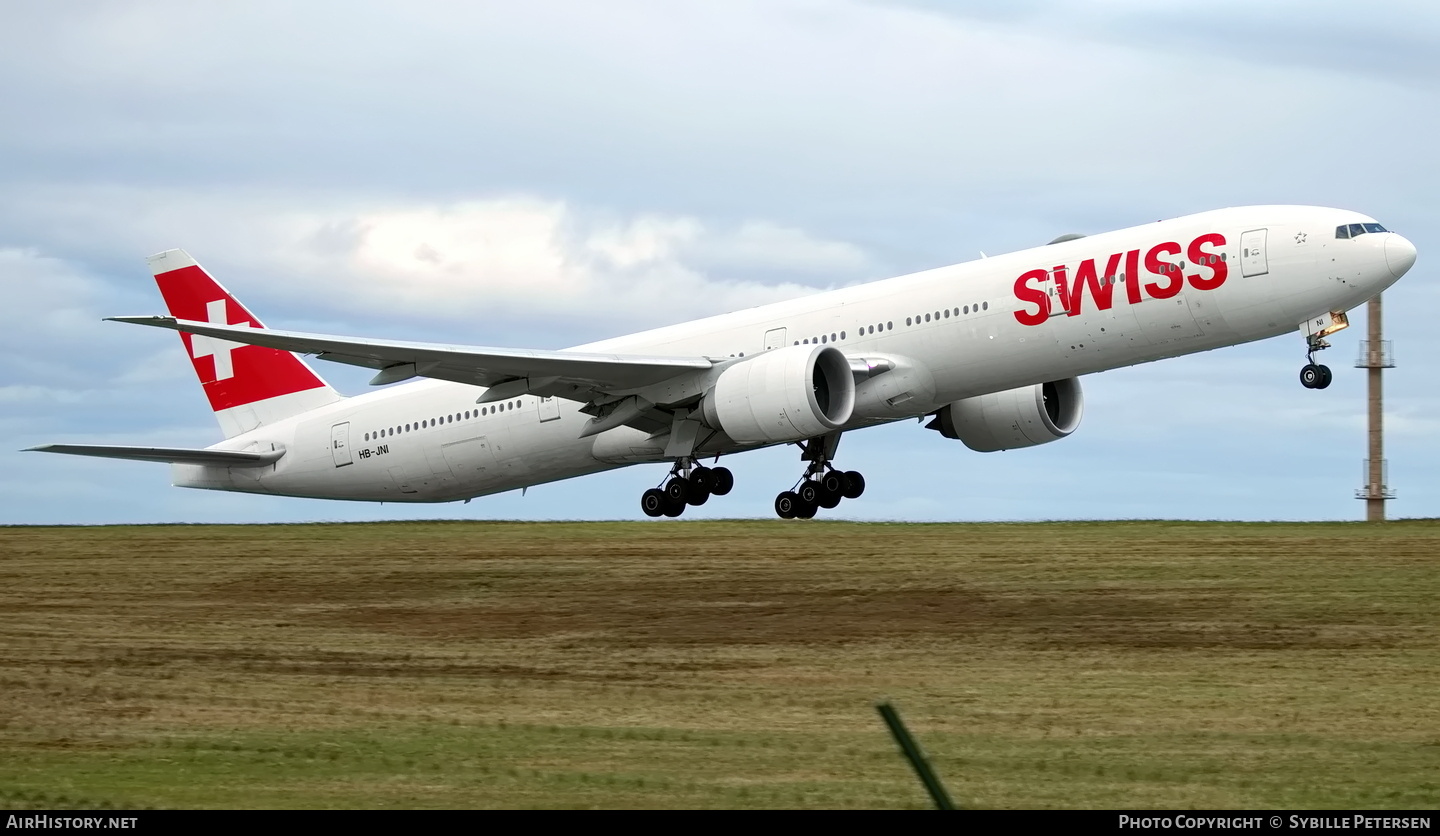 Aircraft Photo of HB-JNI | Boeing 777-300/ER | Swiss International Air Lines | AirHistory.net #733723