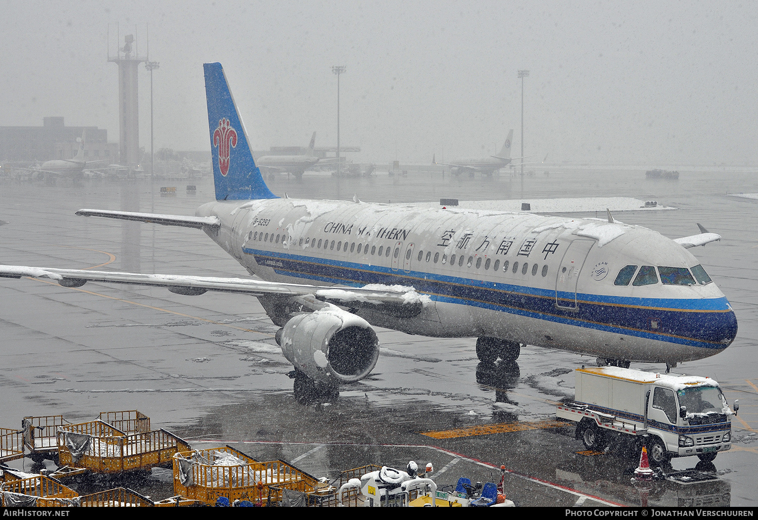 Aircraft Photo of B-6293 | Airbus A320-214 | China Southern Airlines | AirHistory.net #733800