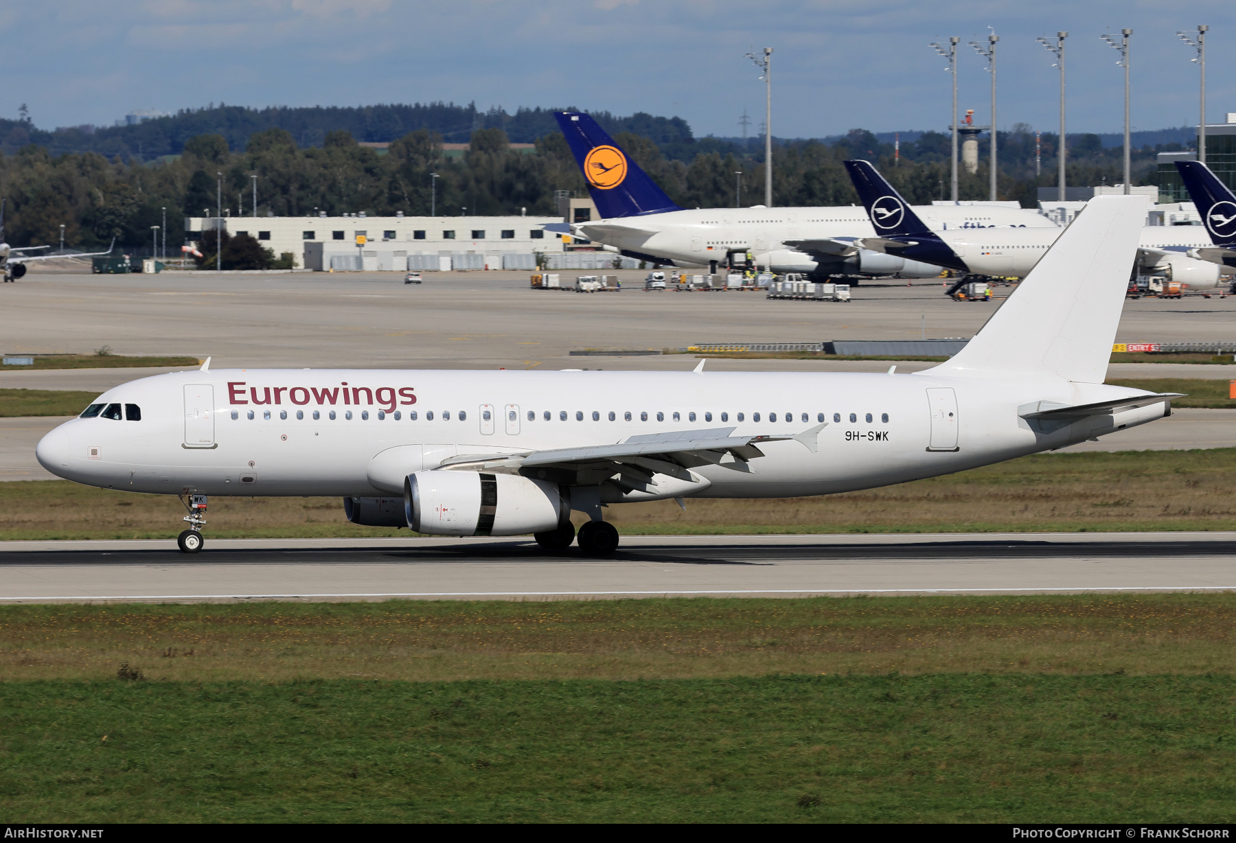 Aircraft Photo of 9H-SWK | Airbus A320-232 | Eurowings | AirHistory.net #733882