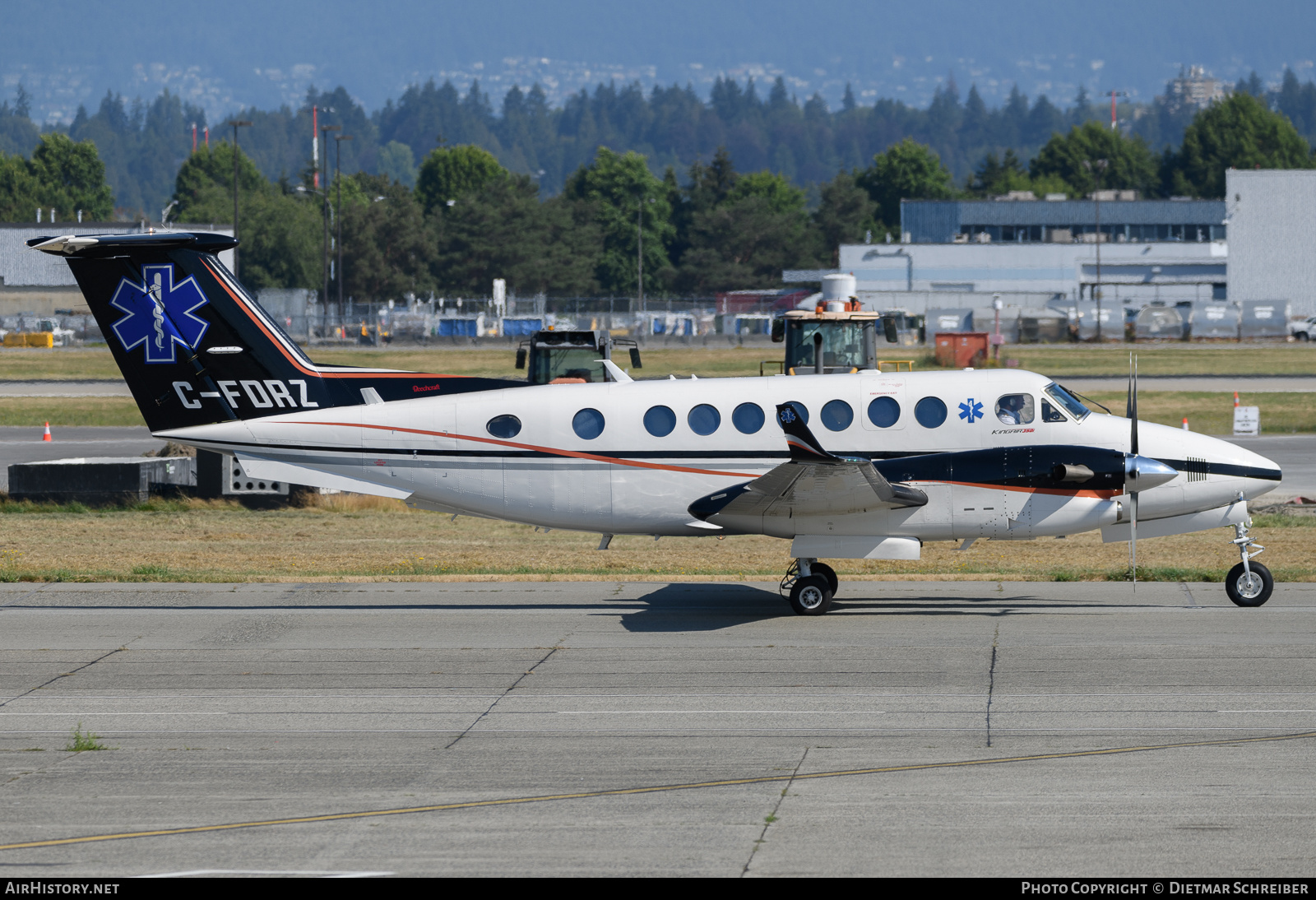 Aircraft Photo of C-FDRZ | Beechcraft 350i King Air (B300) | AirHistory.net #733932
