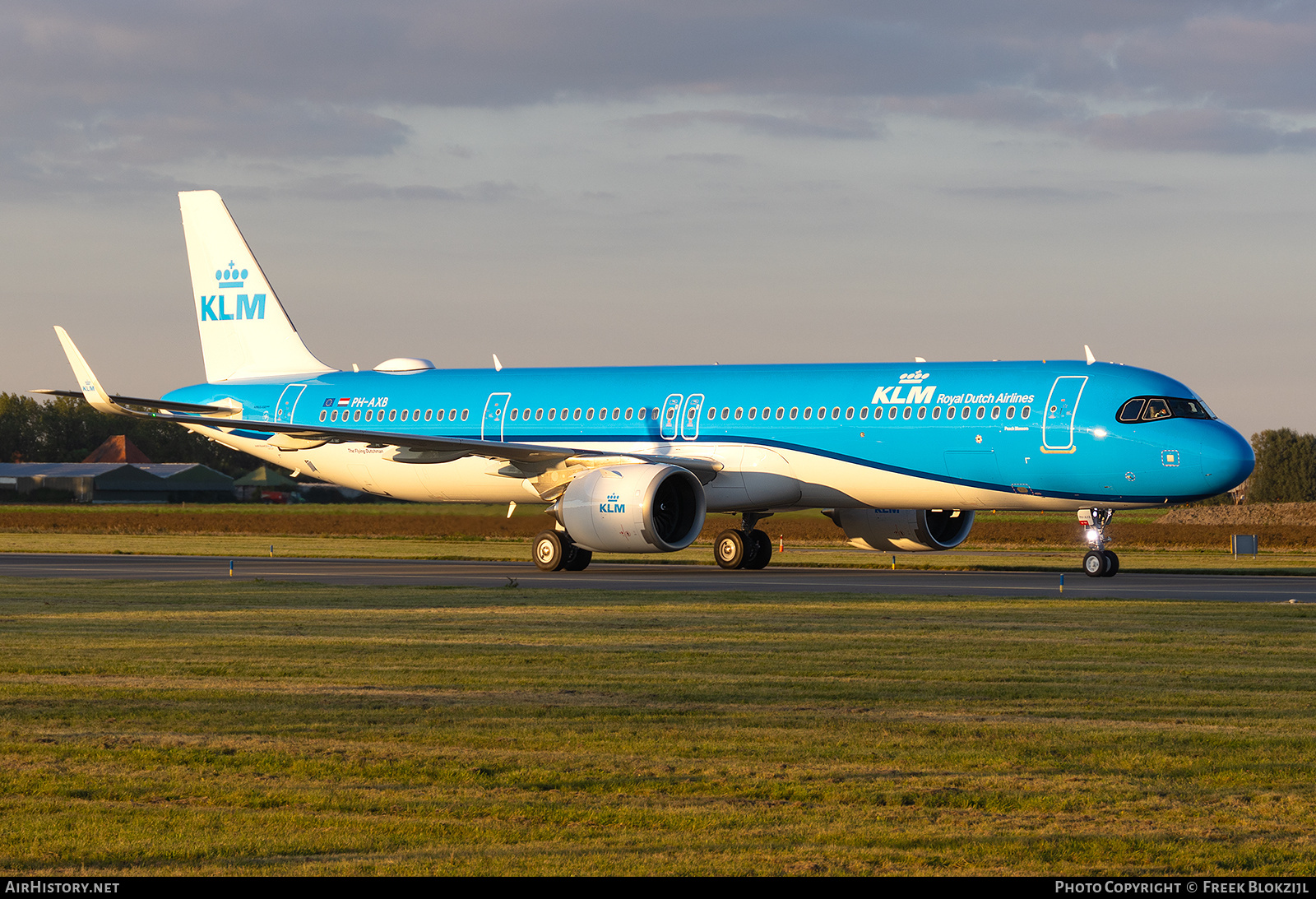 Aircraft Photo of PH-AXB | Airbus A321-252NX | KLM - Royal Dutch Airlines | AirHistory.net #733969