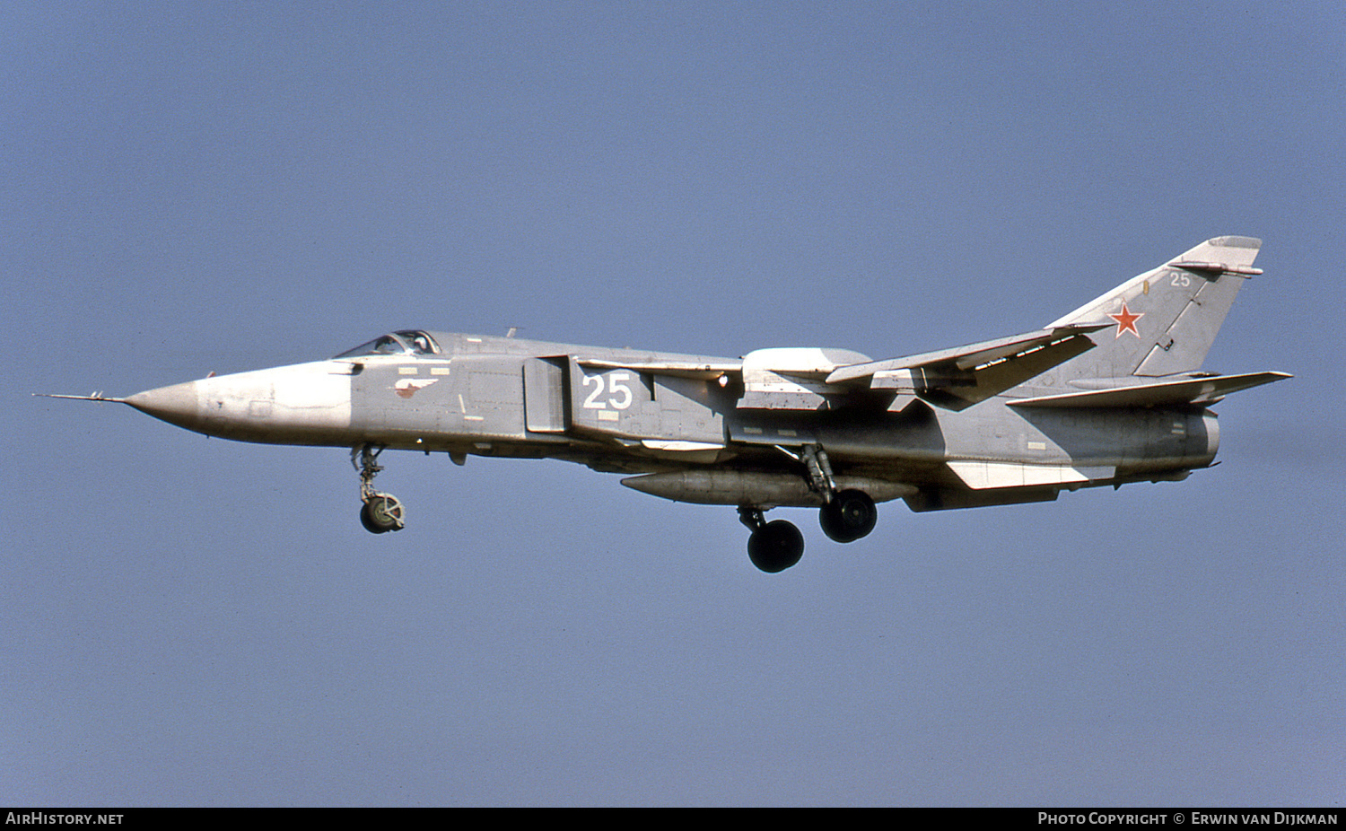 Aircraft Photo of 25 white | Sukhoi Su-24MR | Soviet Union - Air Force | AirHistory.net #733977