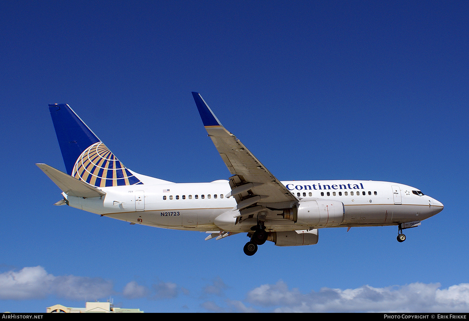 Aircraft Photo of N21723 | Boeing 737-724 | Continental Airlines | AirHistory.net #734032