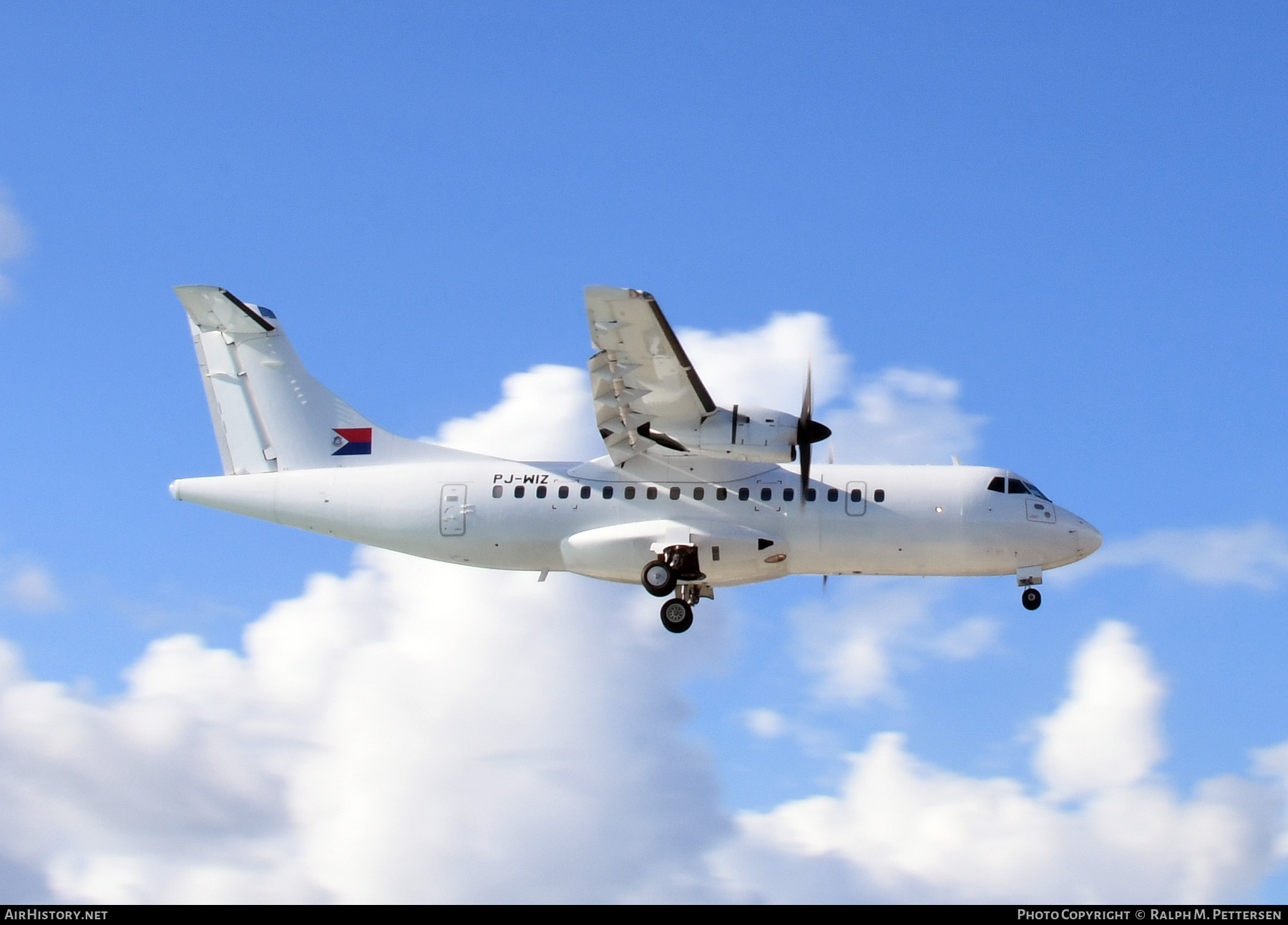 Aircraft Photo of PJ-WIZ | ATR ATR-42-500 | AirHistory.net #734055
