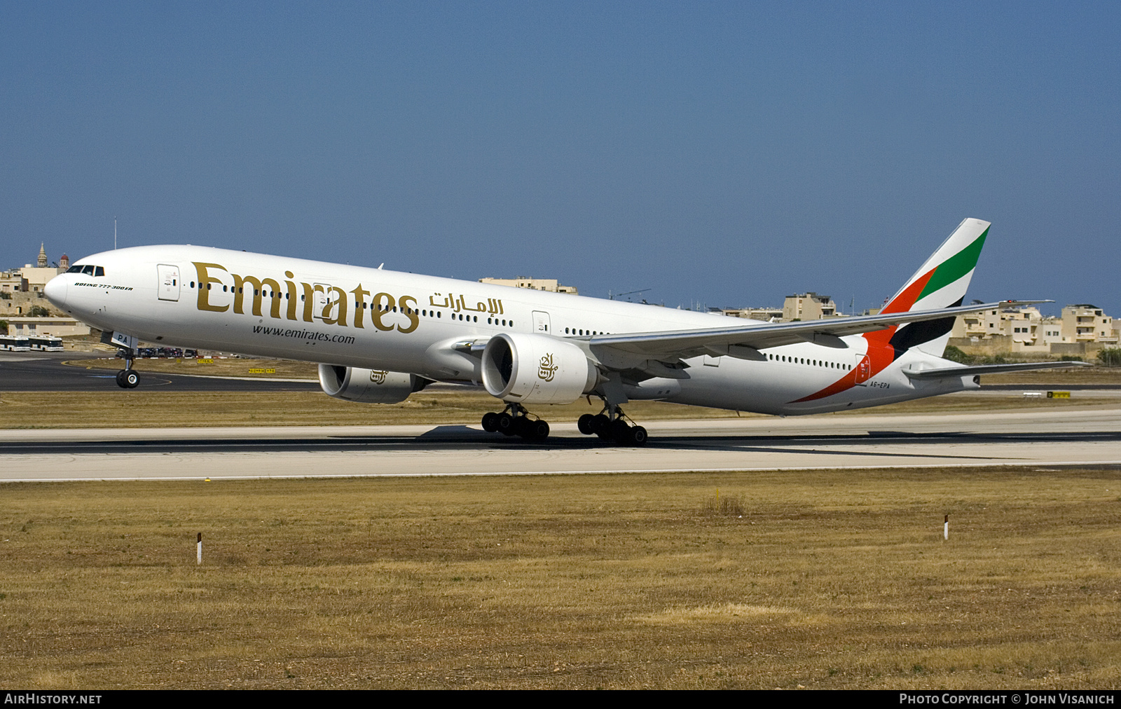 Aircraft Photo of A6-EPA | Boeing 777-31H/ER | Emirates | AirHistory.net #734080
