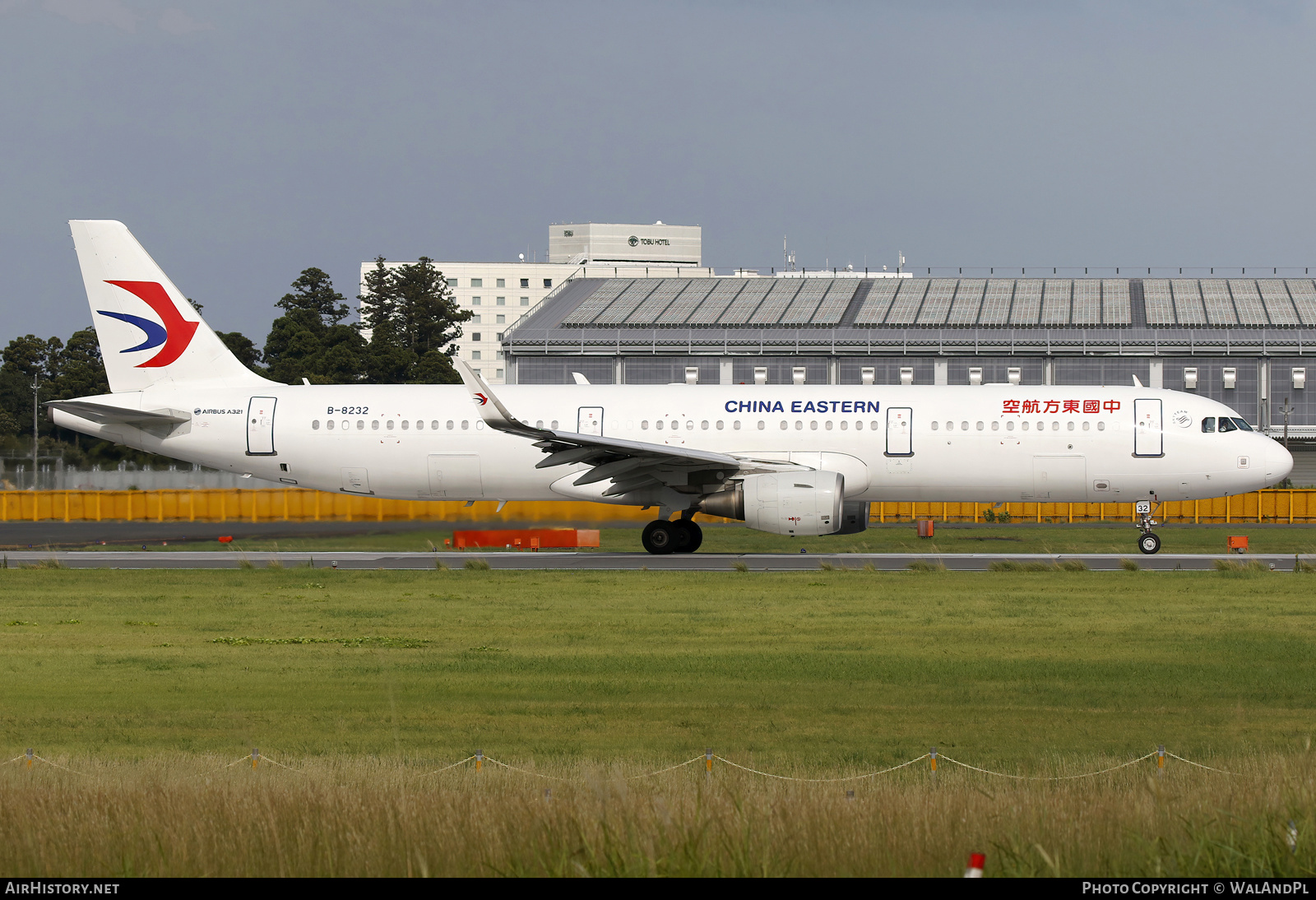 Aircraft Photo of B-8232 | Airbus A321-211 | China Eastern Airlines | AirHistory.net #734169