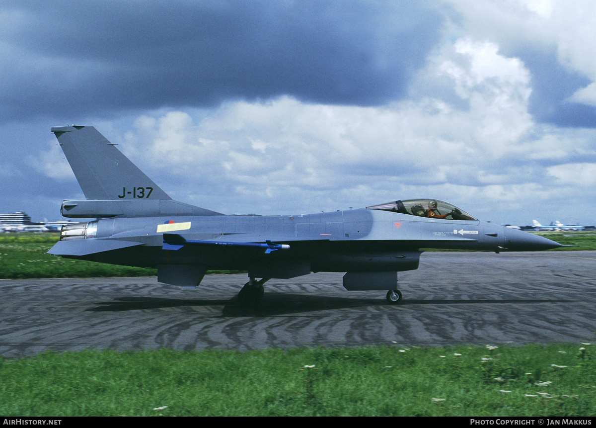 Aircraft Photo of J-137 | General Dynamics F-16A Fighting Falcon | Netherlands - Air Force | AirHistory.net #734243