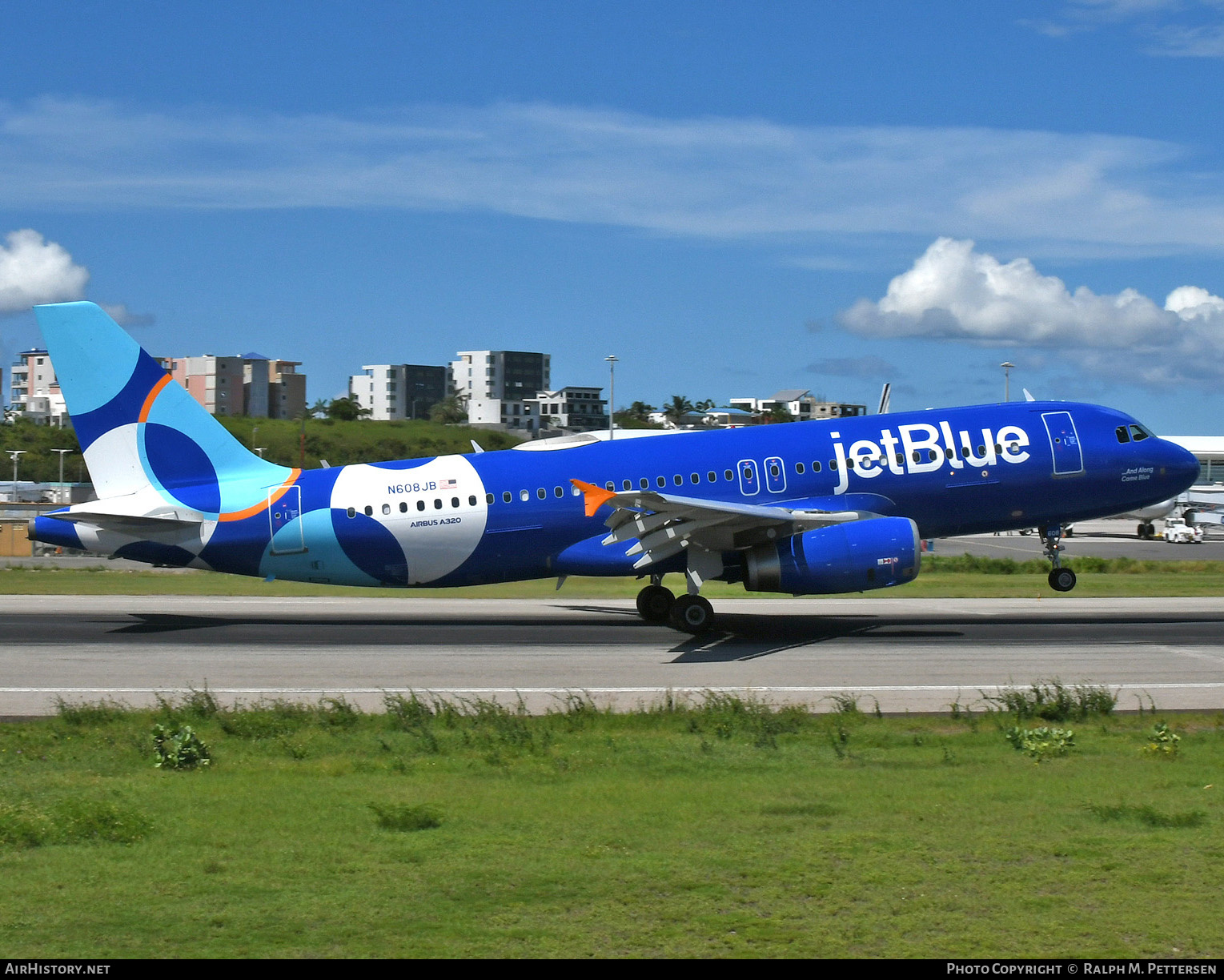 Aircraft Photo of N608JB | Airbus A320-232 | JetBlue Airways | AirHistory.net #734423