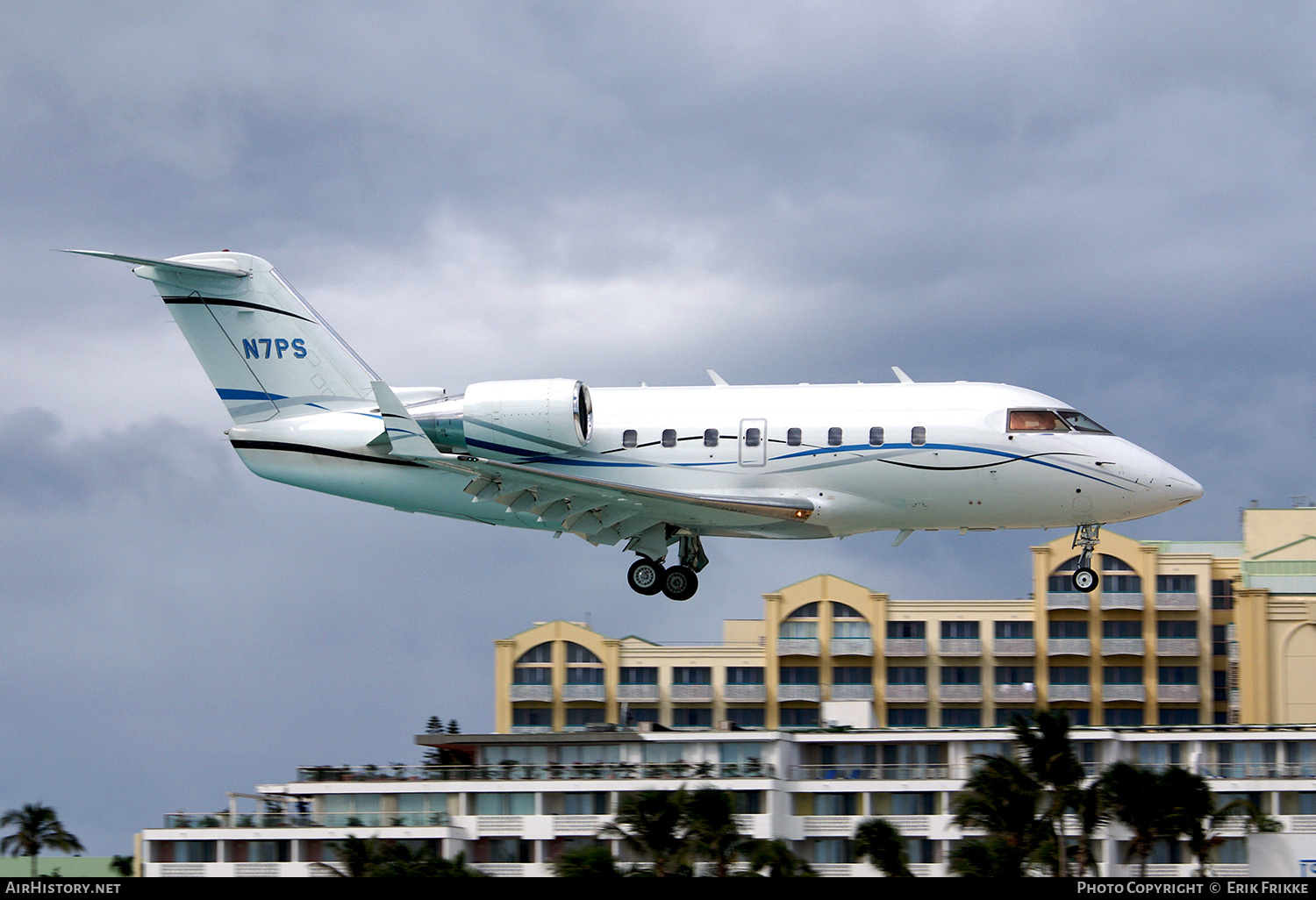 Aircraft Photo of N7PS | Canadair Challenger 601-3A (CL-600-2B16) | AirHistory.net #734483