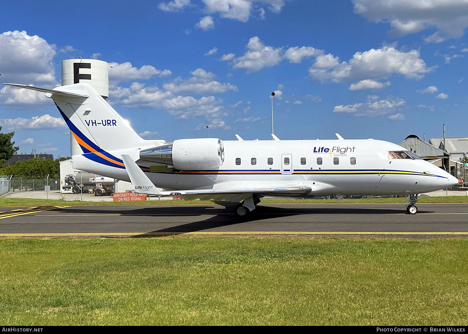 Aircraft Photo of VH-URR | Bombardier Challenger 605 (CL-600-2B16) | Life Flight Singapore | AirHistory.net #734520