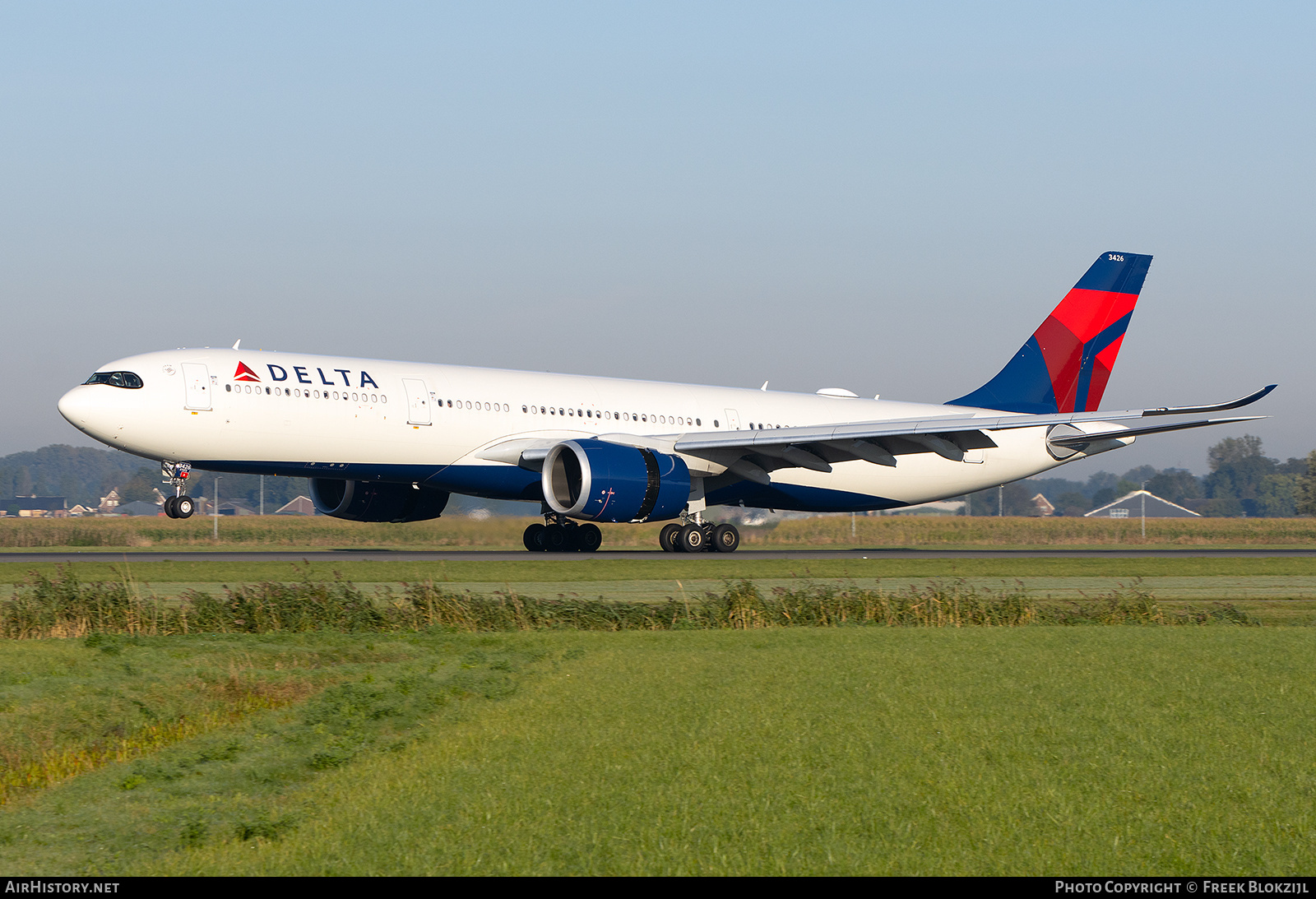 Aircraft Photo of N426DZ | Airbus A330-941N | Delta Air Lines | AirHistory.net #734580