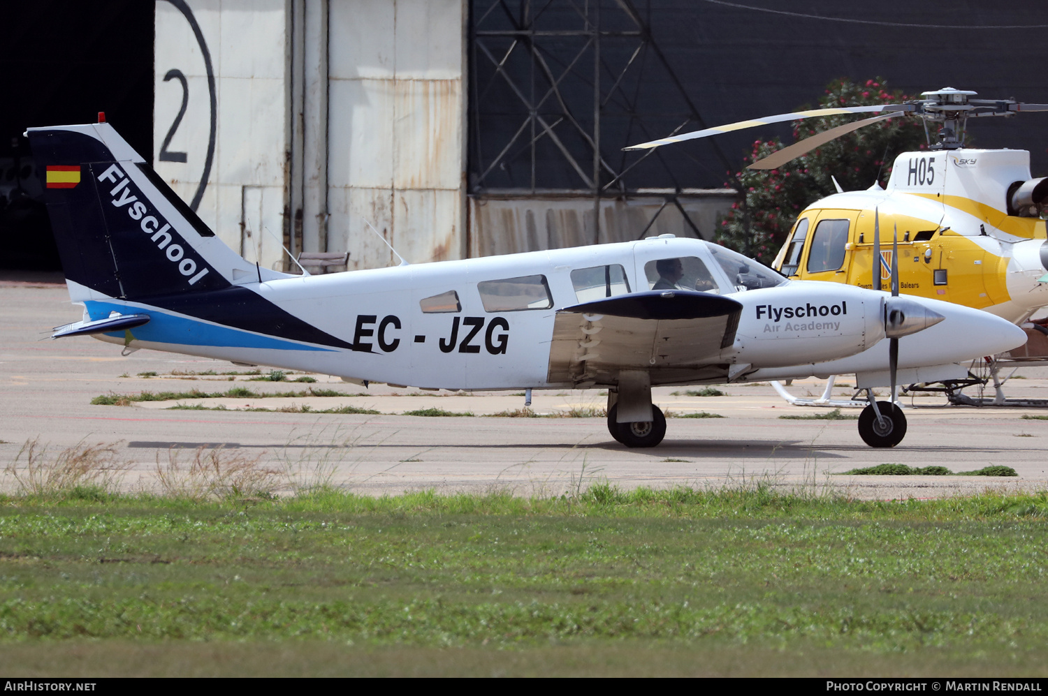 Aircraft Photo of EC-JZG | Piper PA-34-200T Seneca II | AirHistory.net #734685
