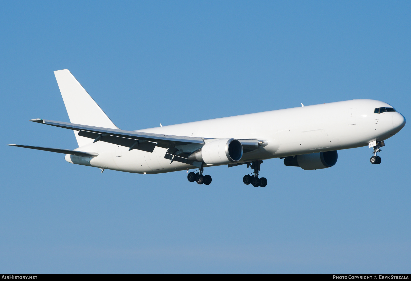 Aircraft Photo of 4L-MLG | Boeing 767-306/ER(BDSF) | AirHistory.net #734697