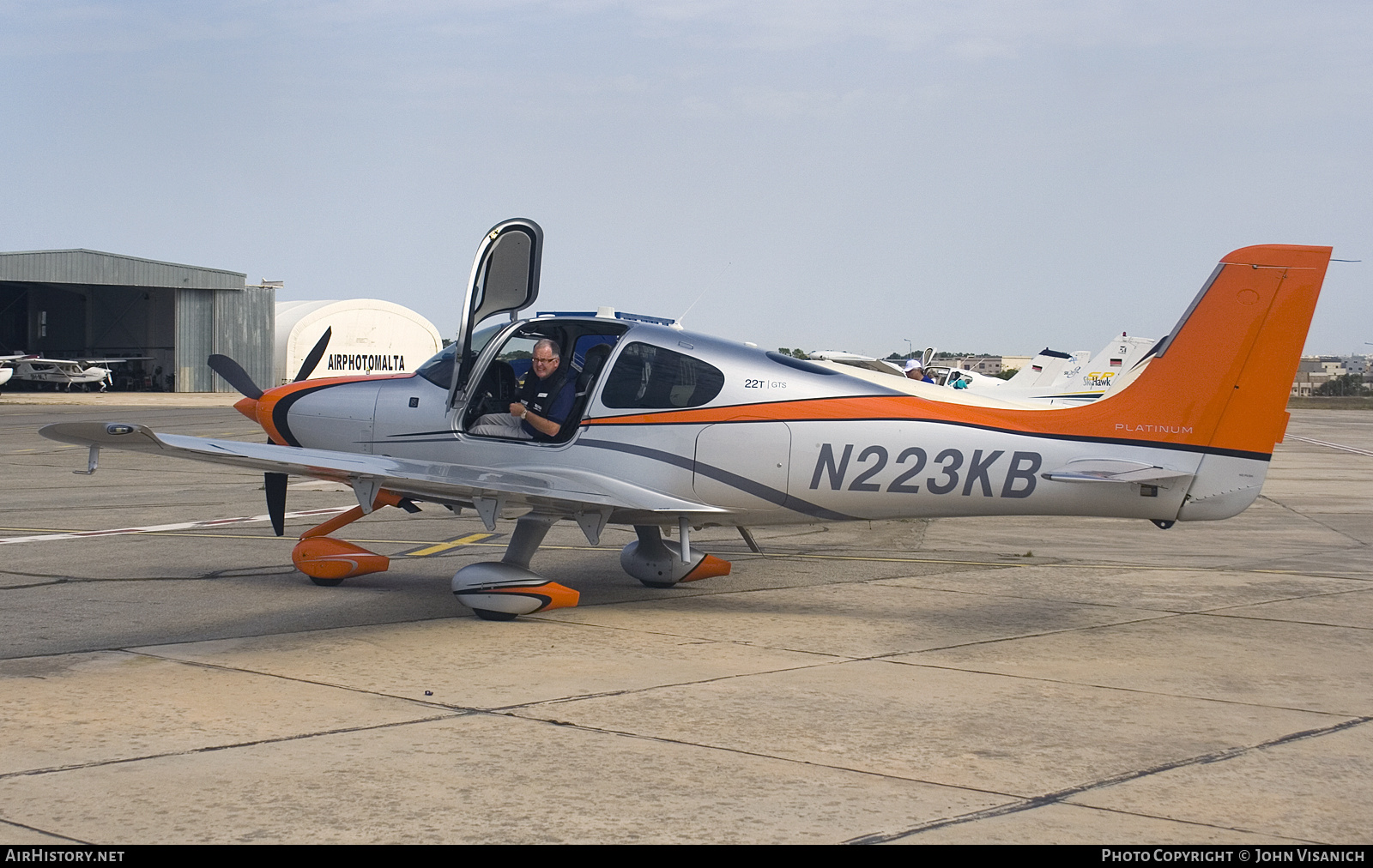 Aircraft Photo of N223KG | Cirrus SR-22T G5-GTS Platinum | AirHistory.net #734775