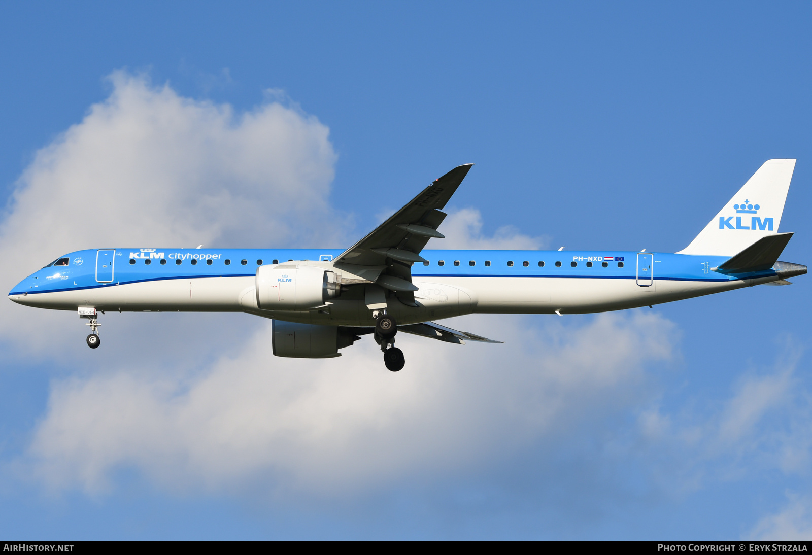 Aircraft Photo of PH-NXD | Embraer 195-E2 (ERJ-190-400) | KLM Cityhopper | AirHistory.net #734815