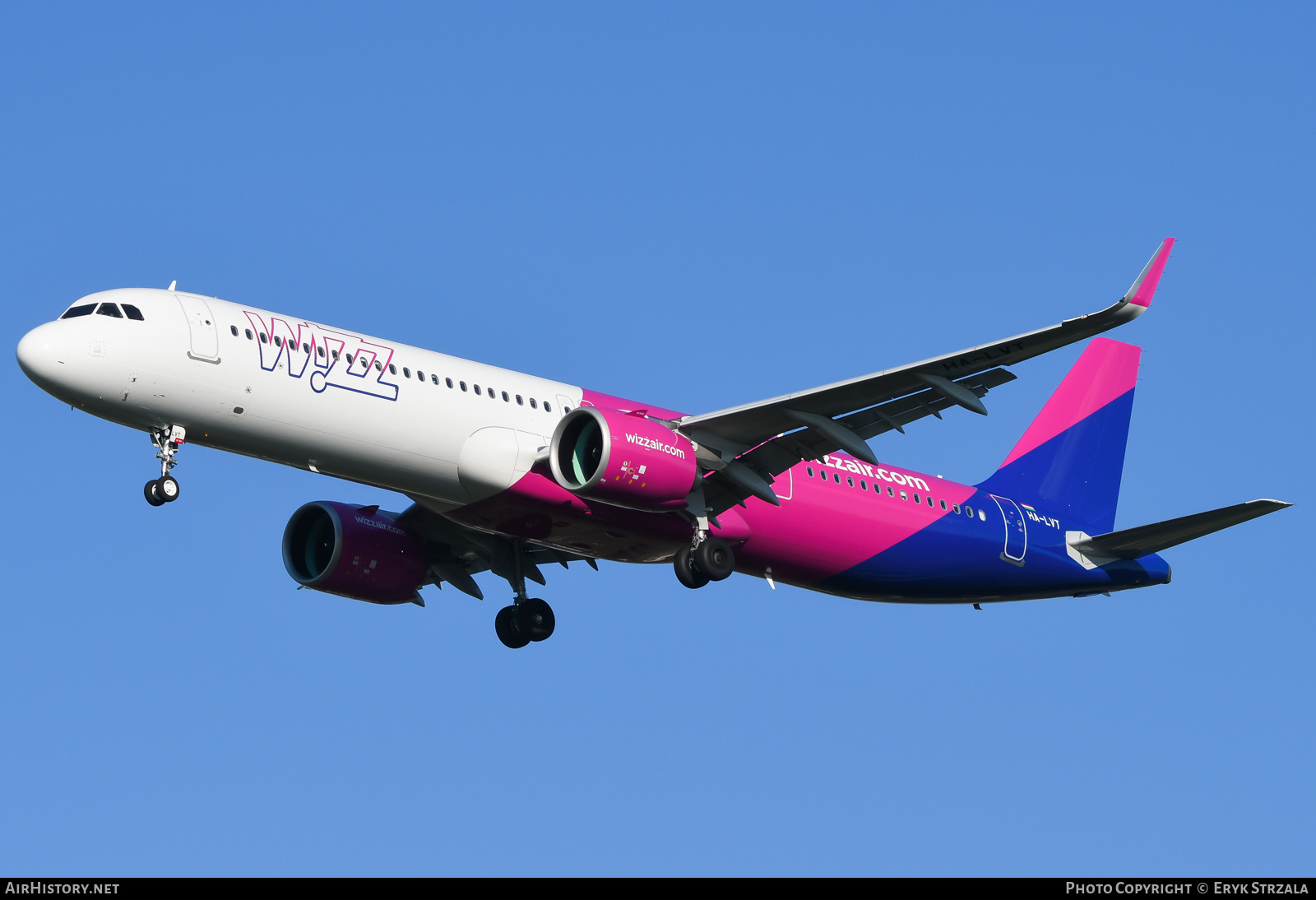 Aircraft Photo of HA-LVT | Airbus A321-271NX | Wizz Air | AirHistory.net #734817