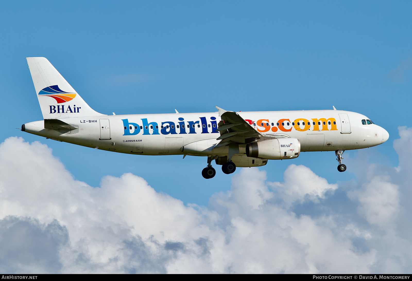 Aircraft Photo of LZ-BHH | Airbus A320-232 | Balkan Holidays Air - BH Air | AirHistory.net #734892