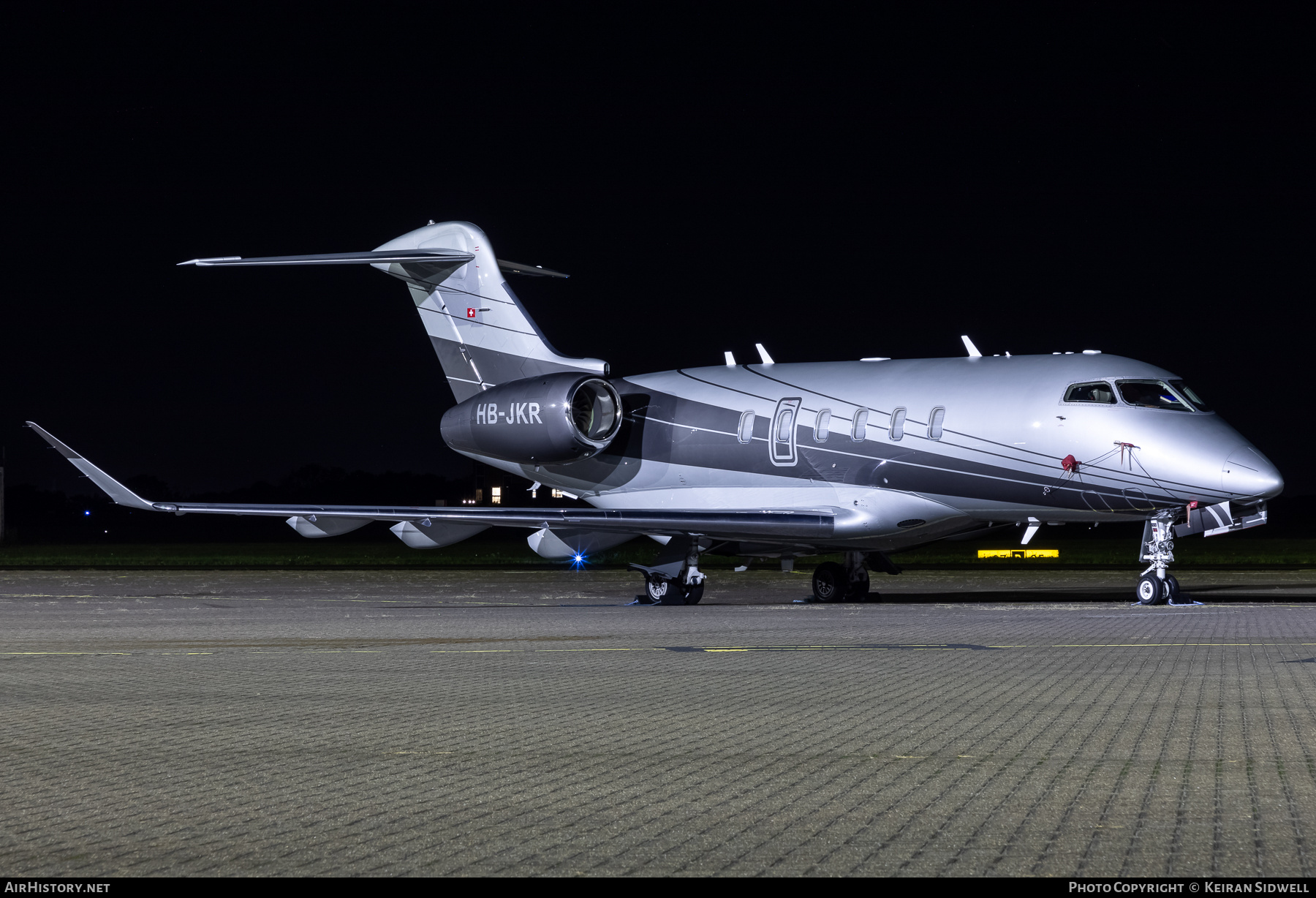 Aircraft Photo of HB-JKR | Bombardier Challenger 350 (BD-100-1A10) | AirHistory.net #734901