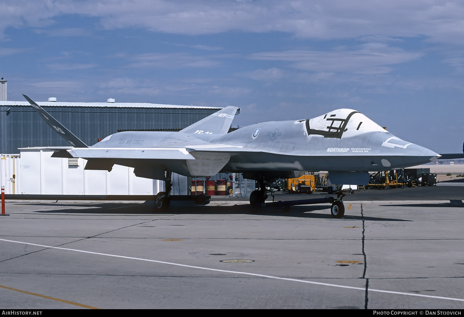 Aircraft Photo of 87-0801 / AF87-801 | Northrop/McDonnell Douglas YF-23 | USA - Air Force | AirHistory.net #734948