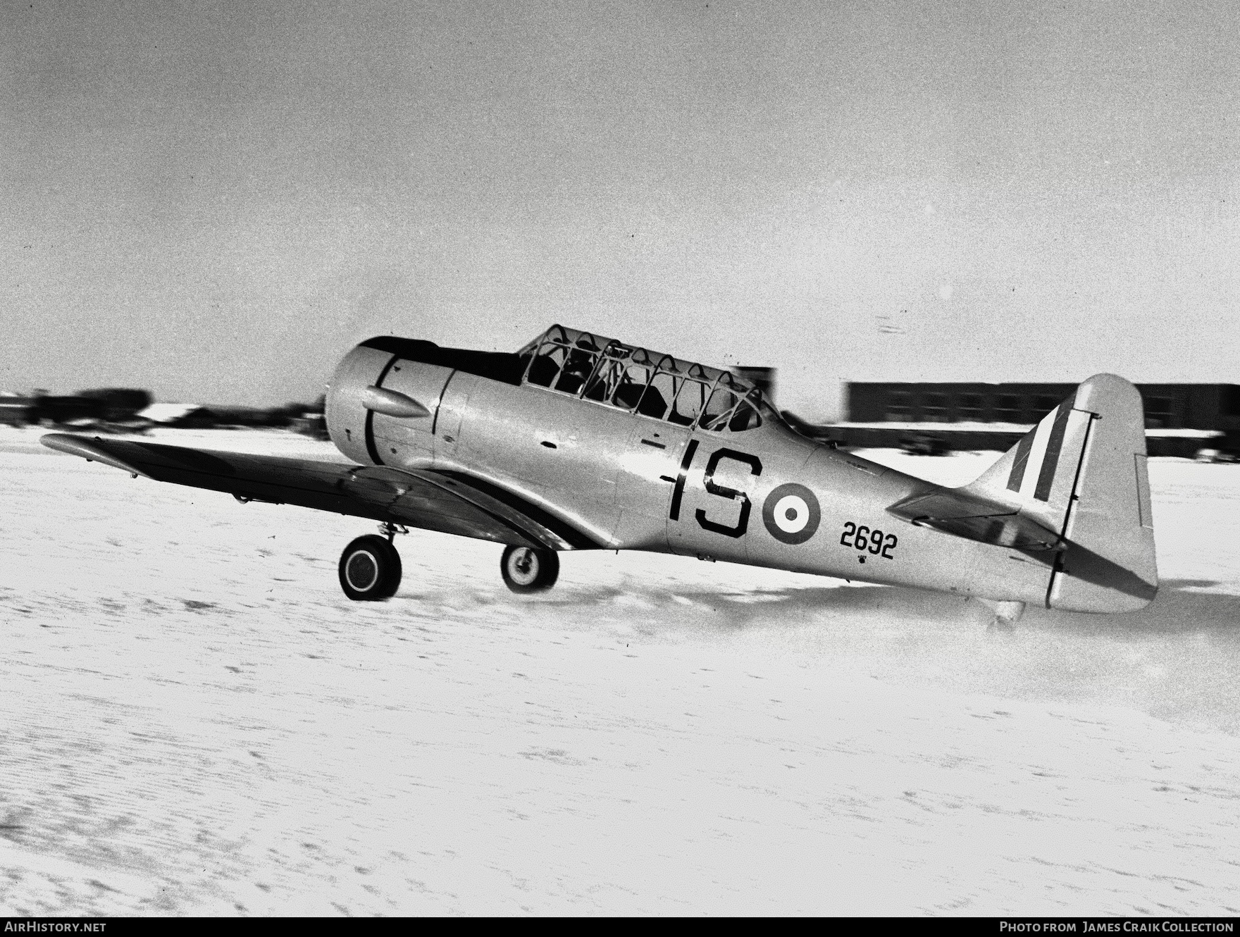 Aircraft Photo of 2692 | North American AT-16 Harvard IIA | Canada - Air Force | AirHistory.net #734967