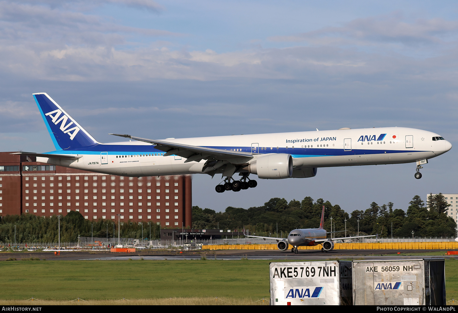 Aircraft Photo of JA797A | Boeing 777-300/ER | All Nippon Airways - ANA | AirHistory.net #735066