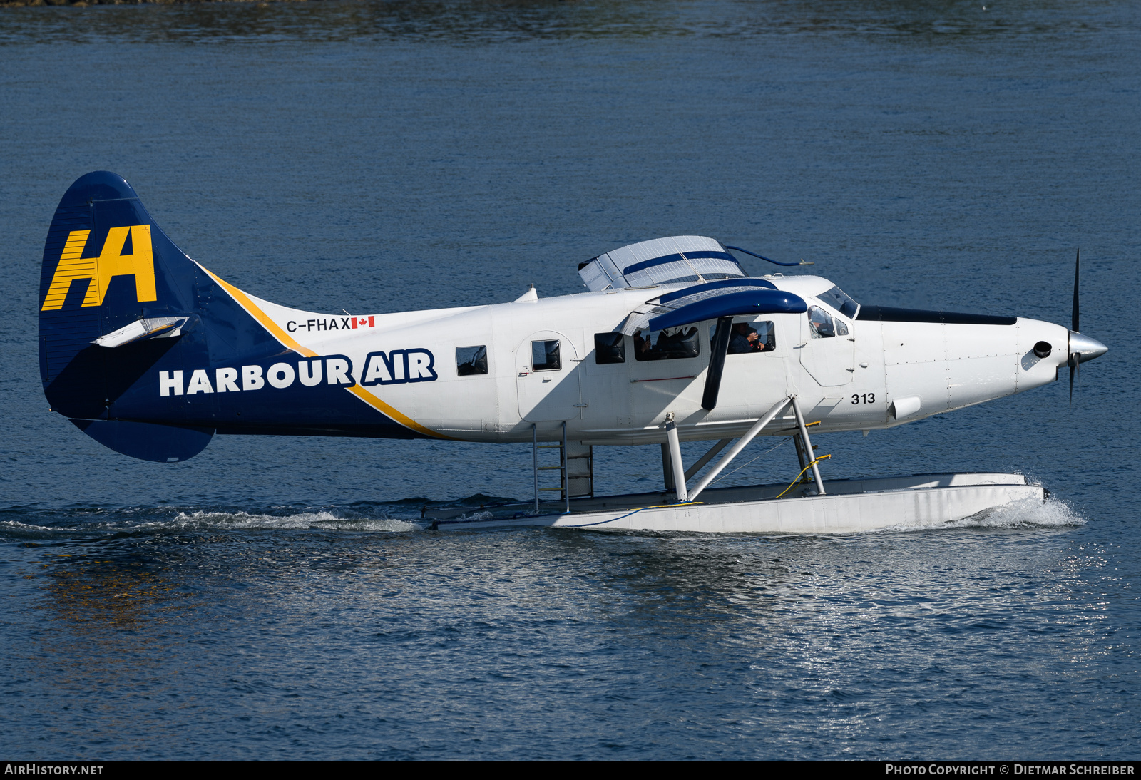 Aircraft Photo of C-FHAX | Vazar DHC-3T Turbine Otter | Harbour Air | AirHistory.net #735071