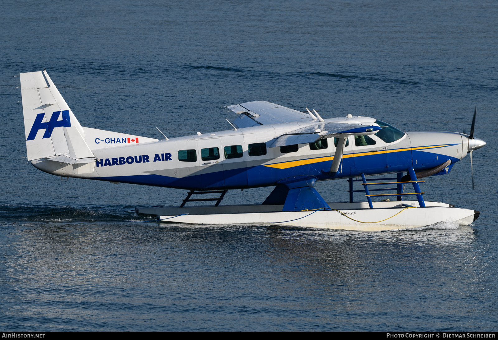 Aircraft Photo of C-GHAN | Cessna 208B Grand Caravan EX | Harbour Air | AirHistory.net #735072