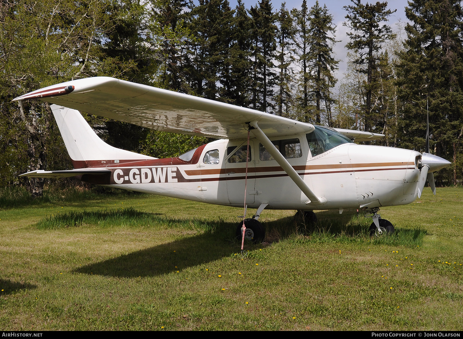 Aircraft Photo of C-GDWE | Cessna U206A Super Skywagon | AirHistory.net #735115