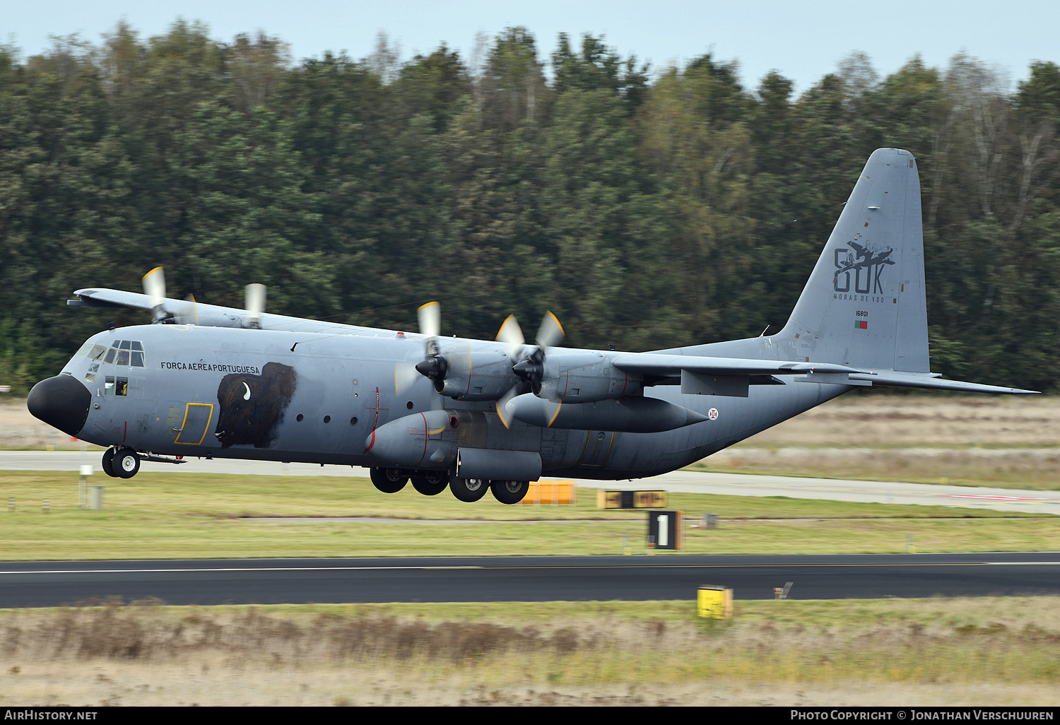 Aircraft Photo of 16801 | Lockheed C-130H-30 Hercules (L-382) | Portugal - Air Force | AirHistory.net #735287